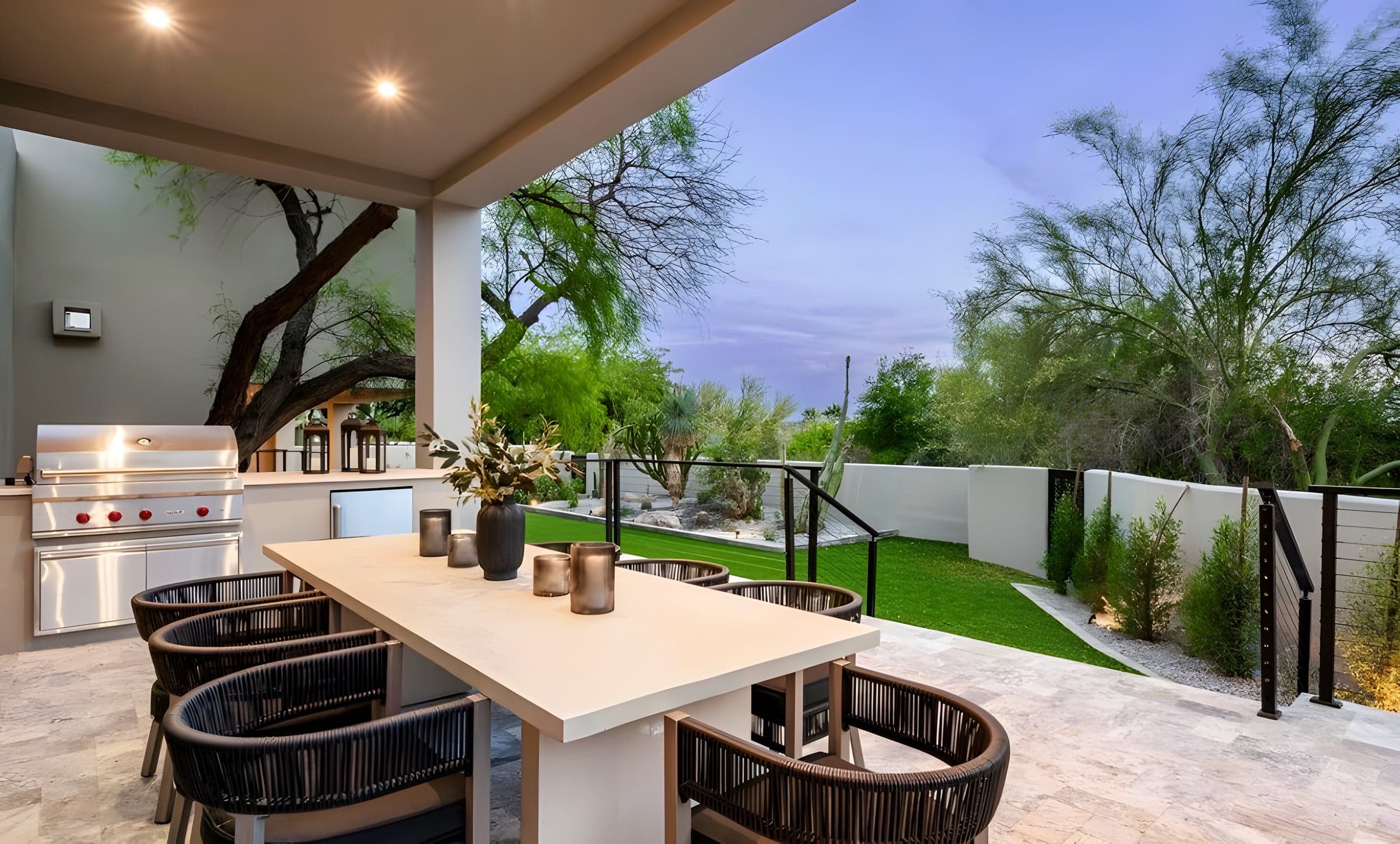 Outdoor Kitchen & Grill